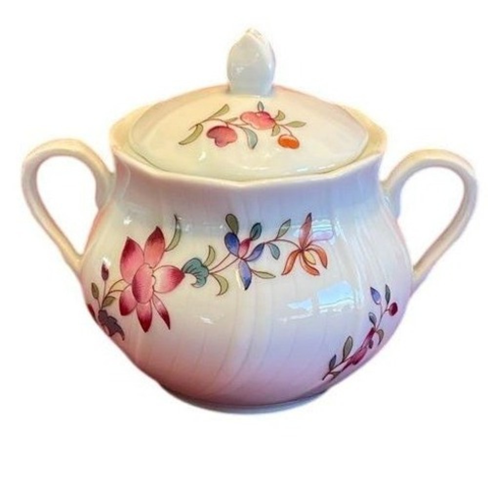 Bernardaud Limoges France Lowestoft Porcelain Lidded Sugar Bowl Floral White - Picture 4 of 6